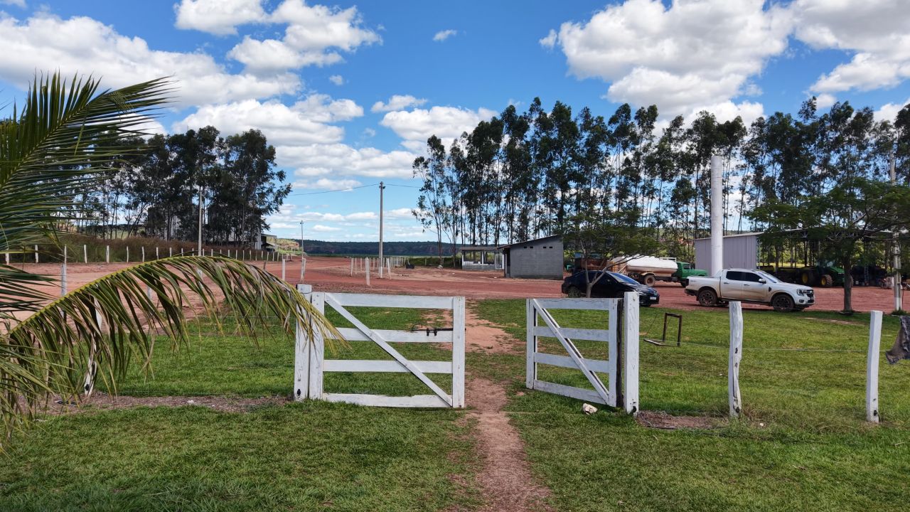 Entrada da sede - Galeria Chagas Agropecuária